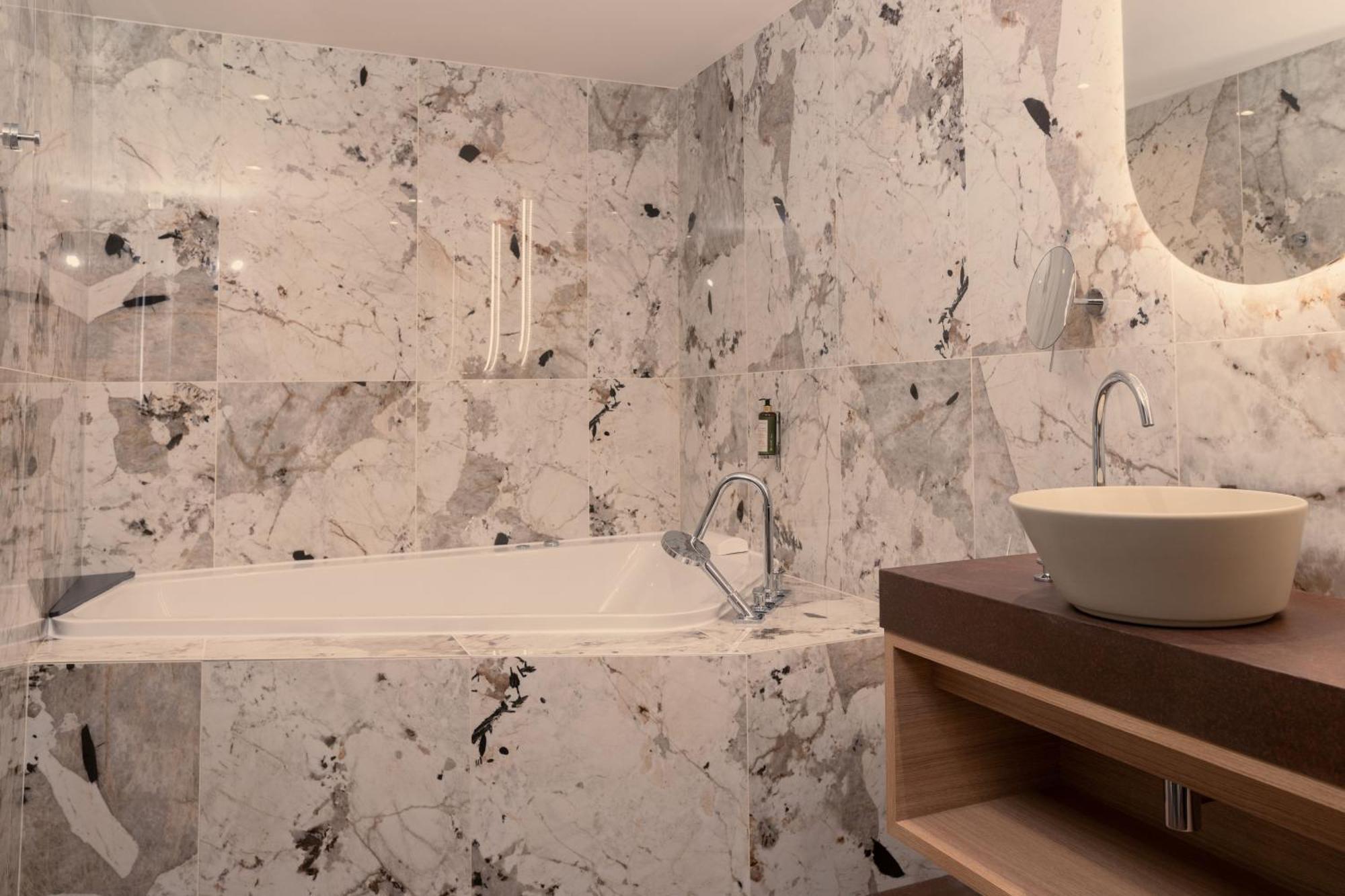 Hotel Parc Du Landreau Лес Хербиерс Екстериор снимка